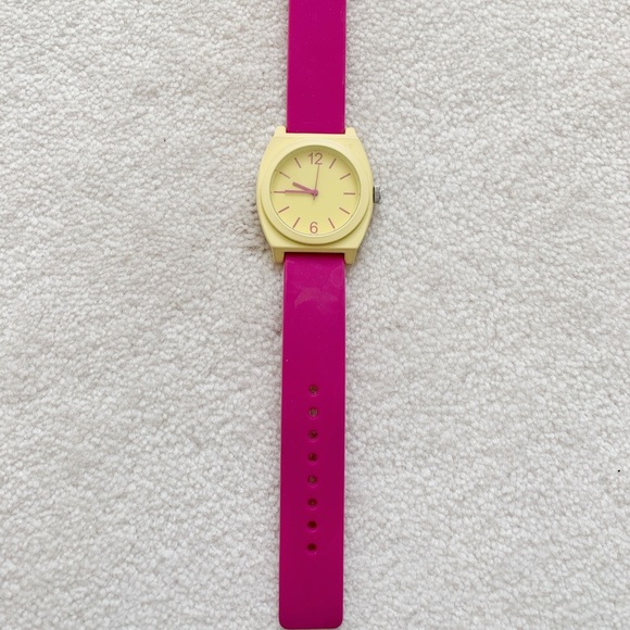 Ladies watch wristwatch pink and muted yellow - Picture 1 of 3